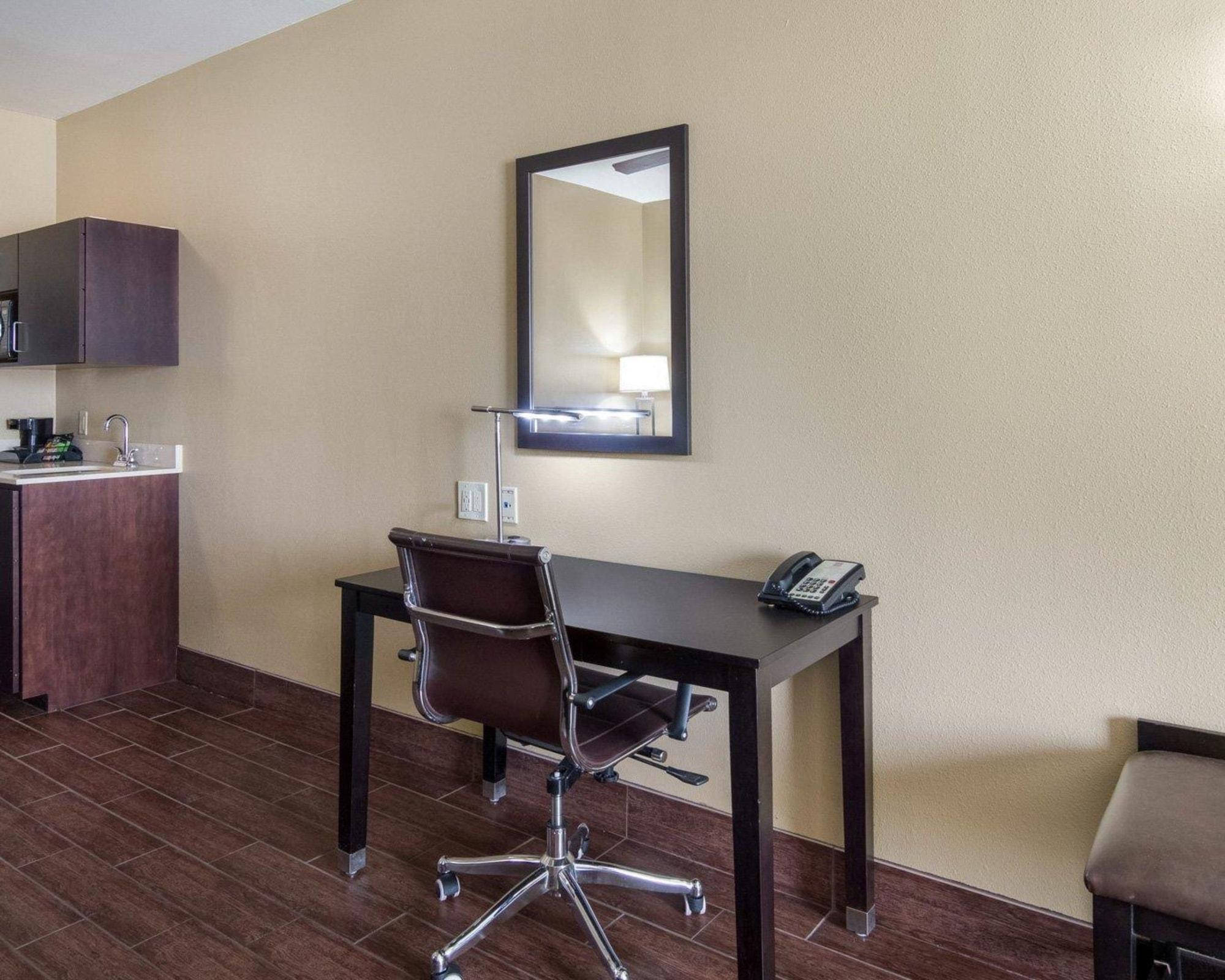 Comfort Suites Odessa Dış mekan fotoğraf